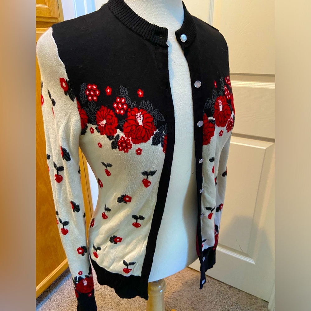 Voo-Doo Vixen Retro Sweater